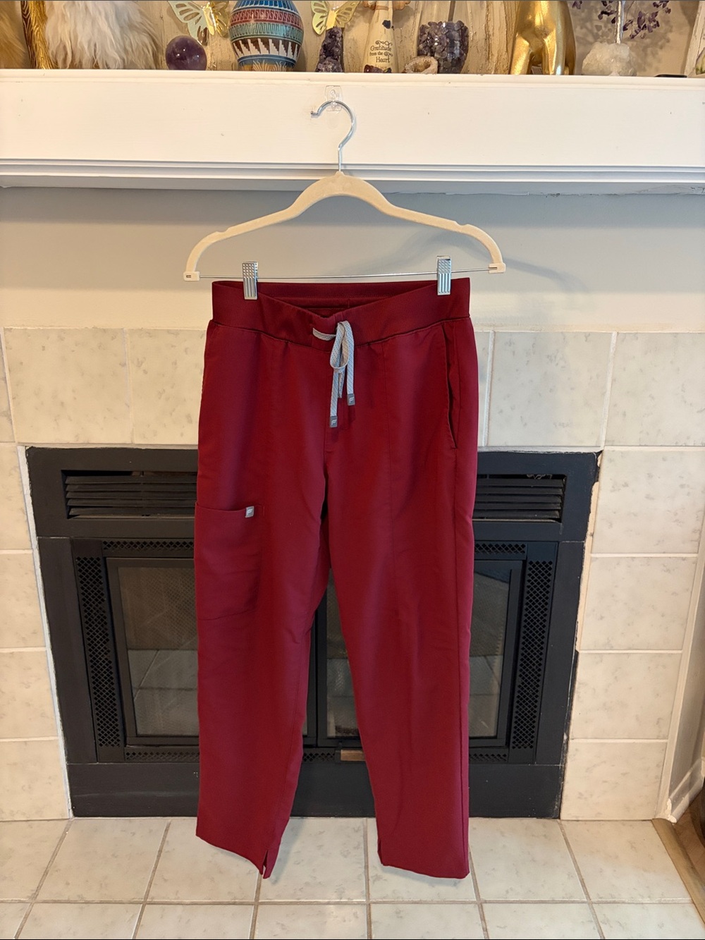 Fabletics Maroon Short Scrub Pants